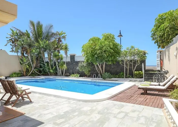 Bayside Concha House - Beachfront Oasis With Heated Pool Apartament