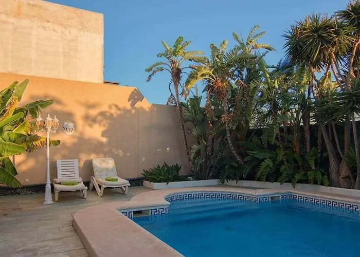 Bayside Concha House - Beachfront Oasis With Heated Pool *