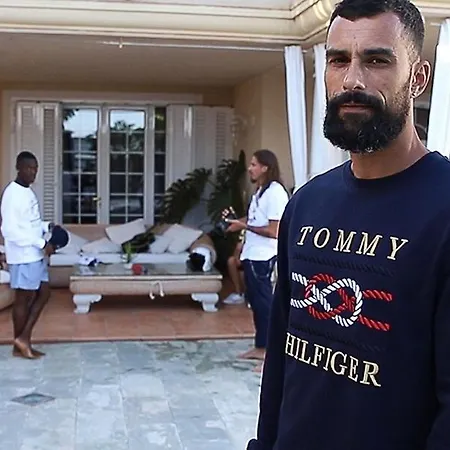 Apartment Bayside Concha House - Beachfront Oasis With Heated Pool Playa Honda (Lanzarote)