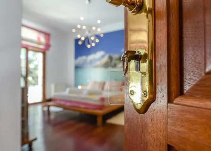 Bayside Concha House - Beachfront Oasis With Heated Pool *