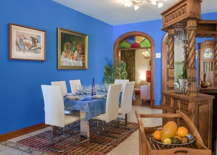 Bayside Concha House - Beachfront Oasis With Heated Pool * Playa Honda (Lanzarote)