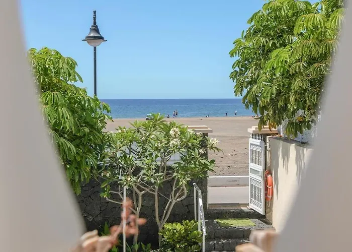 Bayside Concha House - Beachfront Oasis With Heated Pool Apartman Playa Honda