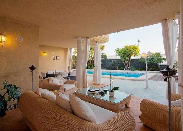 Lejlighed Bayside Concha House - Beachfront Oasis With Heated Pool *