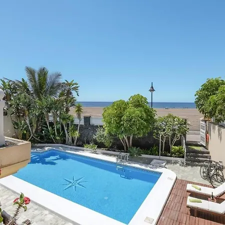 아파트 Bayside Concha House - Beachfront Oasis With Heated Pool 플라야 온다