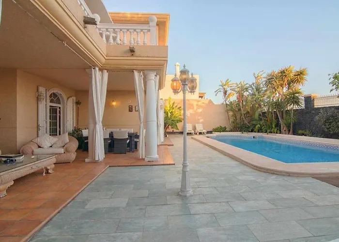 Bayside Concha House - Beachfront Oasis With Heated Pool 아파트 *